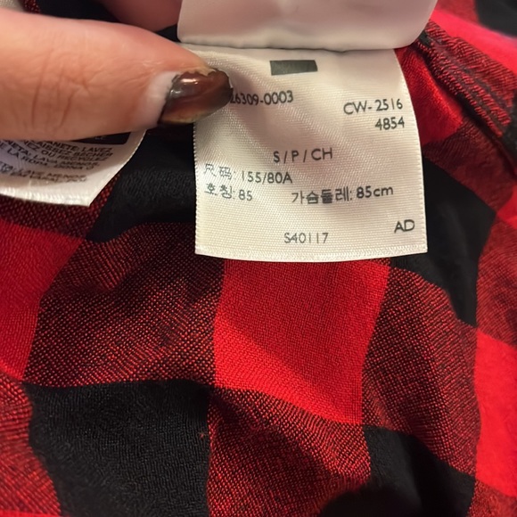 Levi’s boyfriend fit button down - Picture 8 of 8